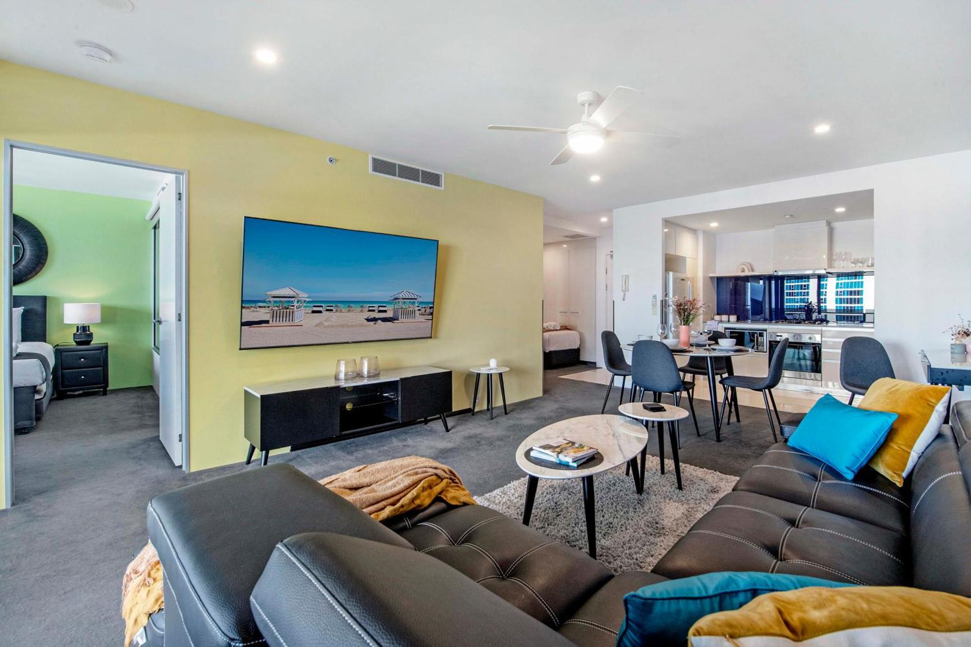 Ocean View Apartments With Balcony - Circle On Cavill - Central Location! - Self Contained & Privately Managed Gold Coast Dış mekan fotoğraf